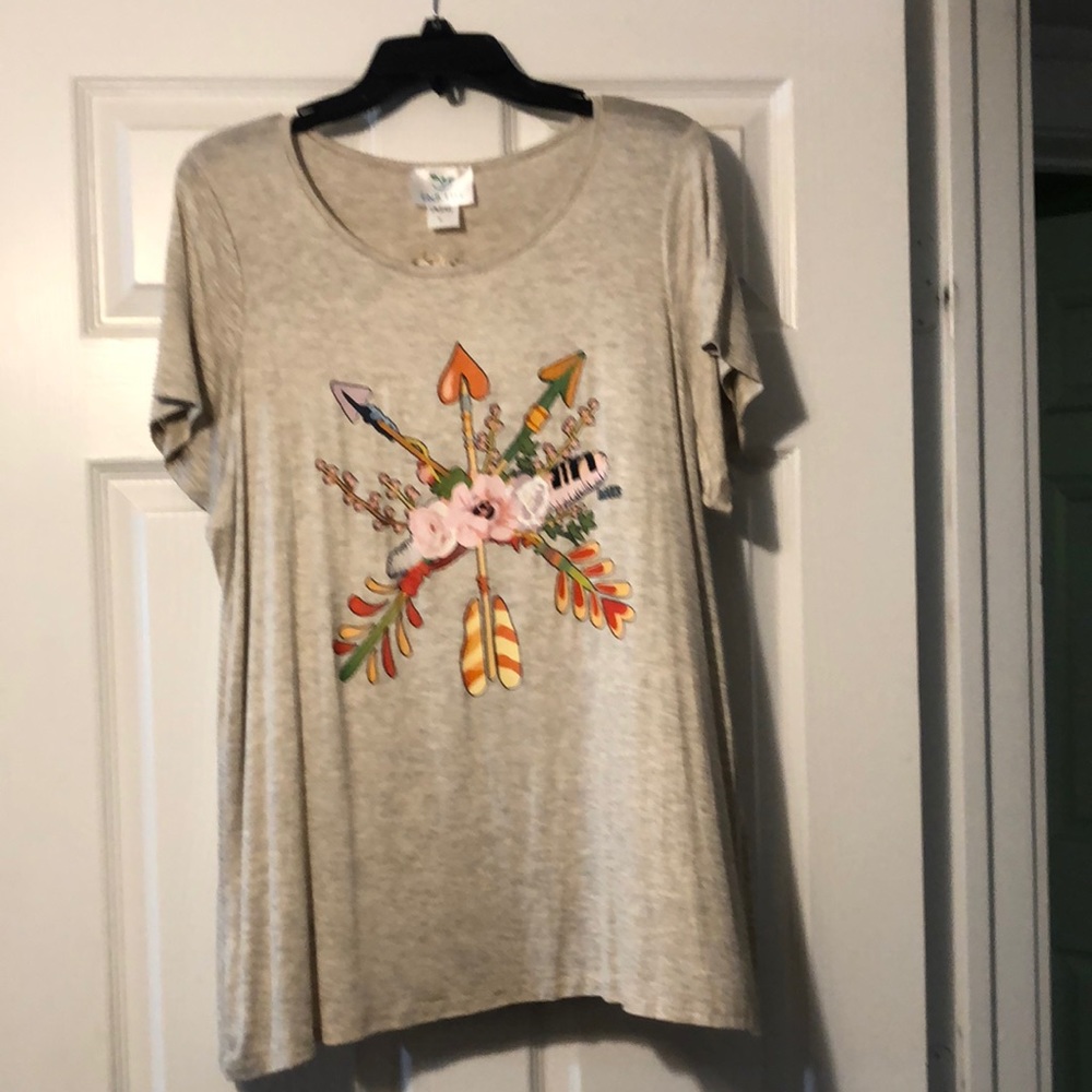 L&B Lifestyle Size XL Cream color blouse